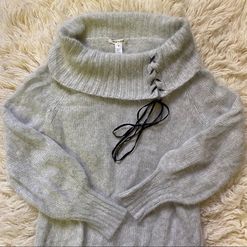 SOFTEST Alice & Olivia Sweater EVER